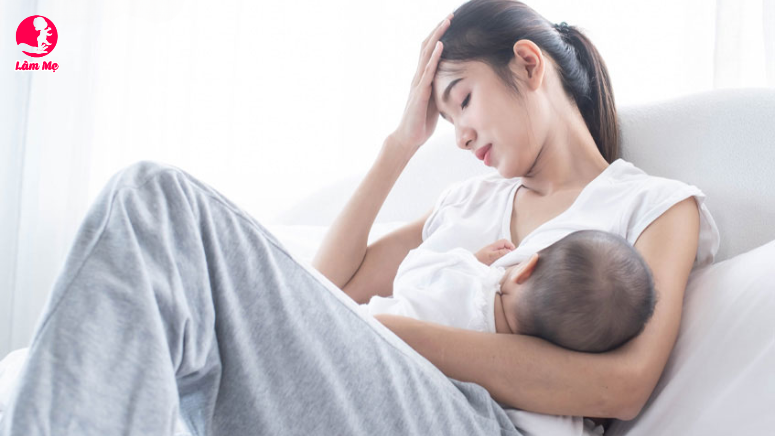 Mẹ ít sữa sau sinh phải làm sao? 7 cách kích sữa khoa học tại nhà